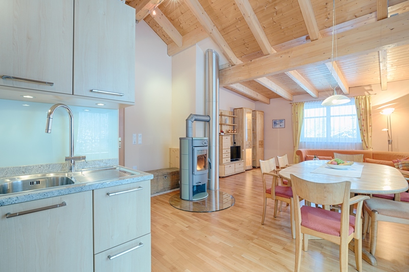 Appartement Landhaus Walch 90 m2 mit Kueche-Wohnbereich.jpg